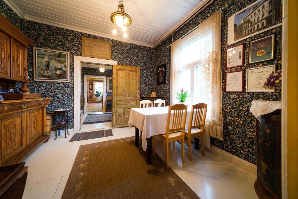 Maentylaen Tila Hotel Närvijoki Kültér fotó